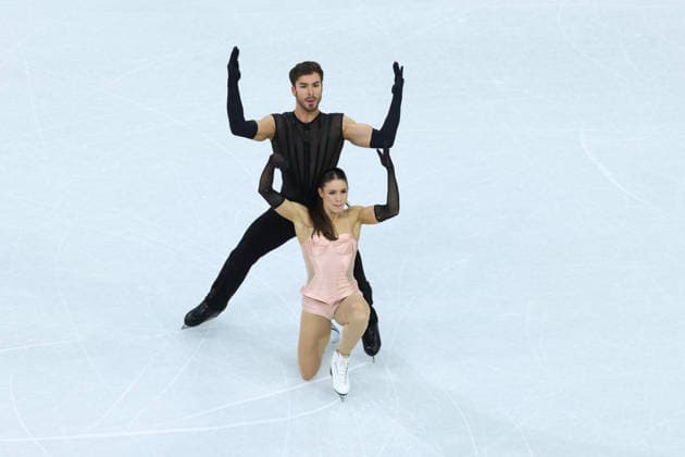 February 9, 2026, Milan, Lombardy, Italy: LAURENCE FOURNIER BEAUDRY and GUILLAUME CIZERON of France practice their Ice Dance Rhythm Dance of the Figure skating, Eiskunstlauf Team Event at the Milano Cortina 2026 Winter Olympic Games, Olympische Spiele, Olympia, OS Milan Italy - ZUMAc179 20260209_oly_c179_055 Copyright: xMickaelxChavetx