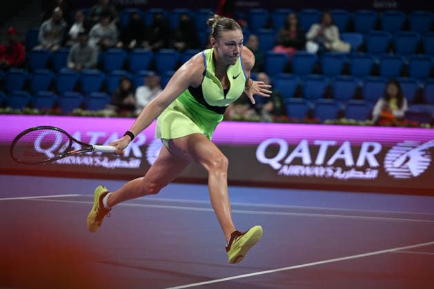 Qatar TotalEnergies Open 2026 - Day One DOHA, QATAR FEBRUARY 9: Amanda Anisimova of the United States in action against Karolina Pliskova of the Czech Republic in the first round on Day Two of the Qatar TotalEnergies Open, part of the Hologic WTA, Tennis Damen Tour, at the Khalifa International Tennis and Squash Complex on February 9, 2026 in Doha, Qatar. Doha Qatar  Copyright: xArturxWidakx originalFilename:widak-qatartot260209_nph2a.jpg