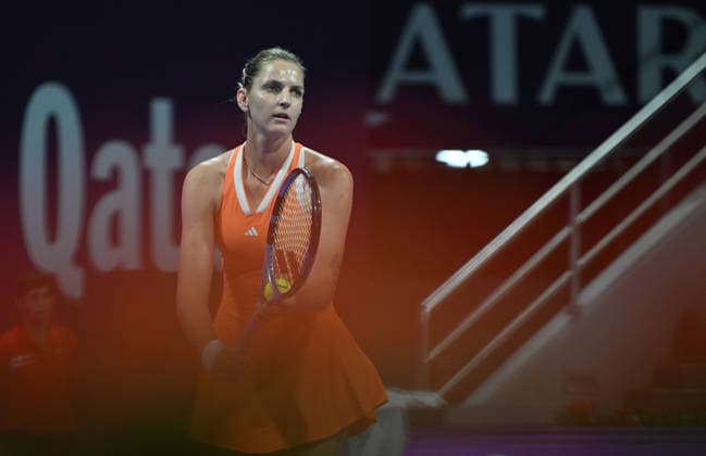 Qatar TotalEnergies Open 2026 - Day One DOHA, QATAR FEBRUARY 9: Karolina Pliskova of the Czech Republic in action against Amanda Anisimova of the United States in the first round on Day Two of the Qatar TotalEnergies Open, part of the Hologic WTA, Tennis Damen Tour, at the Khalifa International Tennis and Squash Complex on February 9, 2026 in Doha, Qatar. Doha Qatar  Copyright: xArturxWidakx originalFilename:widak-qatartot260209_np4R0.jpg