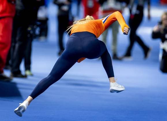 MILAN - Jutta Leerdam warms up before the 1,000-meter long track Speed skating, Eisschnelllauf event at the Milan Speed Skating Stadium at the Milan Winter Olympics. ROBIN VAN LONKHUIJSEN ANP xVIxANPxSportx xxANPxIVx 550161141 originalFilename: 550161141.jpg