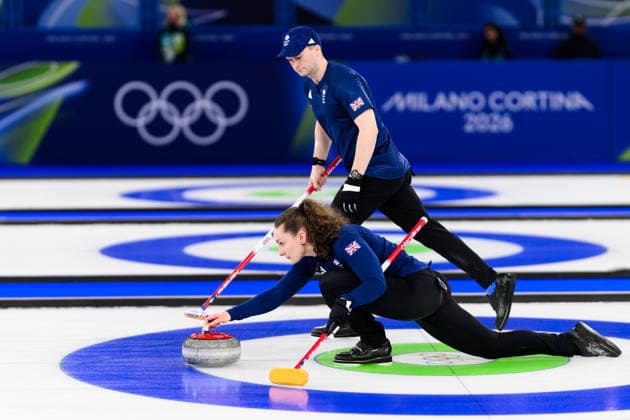 260209 Jennifer Dodds and Bruce Mouat of Great Britain competes in a round robin mixed doubles curling semifinal match between Great Britain and Sweden during day 3 of the 2026 Winter Olympics on February 9, 2026 in Cortina. Photo: Jon Olav Nesvold BILDBYRAN COP 217 JE0114 curling Olympic Games, Olympische Spiele, Olympia, OS olympics winter olympics os ol olympiska spel vinter-os olympiske leker milano cortina 2026 milan cortina 2026 milano cortina 2026 olympic games milano cortina 2026 winter olympic games milano cortina-os milano cortina-ol vinter-ol 3 bbeng *** 260209 Jennifer Dodds and Bruce Mouat of Great Britain competes in a round robin mixed doubles curling semifinal match between Great Britain and Sweden during day 3 of the 2026 Winter Olympics on February 9, 2026 in Cortina Photo Jon Olav Nesvold BILDBYRAN COP 217 JE0114 curling olympic games olympics winter olympics os ol olympiska spel vinter os olympiske leker milano cortina 2026 milan cortina 2026 milano cortina 2026 olympic games milano cortina 2026 winter olympic games milano cortina os milano cortina ol vinter ol 3 bbeng  Copyright: JONxOLAVxNESVOLD BB260209JE021