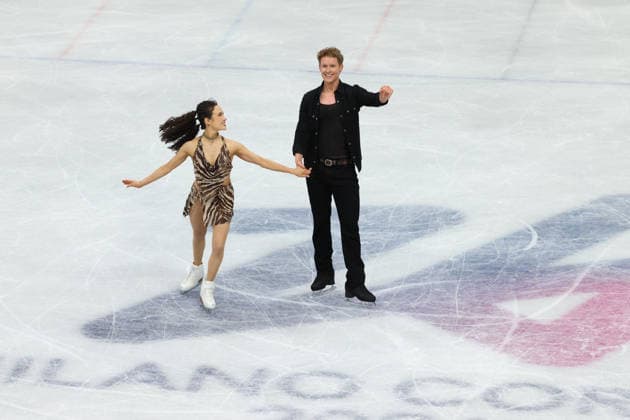 February 9, 2026, Milan, Lombardy, Italy: MADISON CHOCK and EVAN BATES of USA in the Ice Dance Rhythm Dance of the Figure skating, Eiskunstlauf Team Event at the Milano Cortina 2026 Winter Olympic Games, Olympische Spiele, Olympia, OS Milan Italy - ZUMAc179 20260209_oly_c179_071 Copyright: xMickaelxChavetx