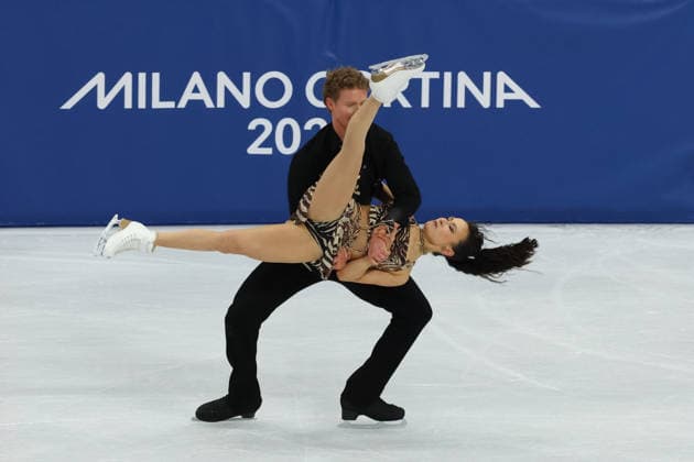 February 9, 2026, Milan, Lombardy, Italy: MADISON CHOCK and EVAN BATES of USA in the Ice Dance Rhythm Dance of the Figure skating, Eiskunstlauf Team Event at the Milano Cortina 2026 Winter Olympic Games, Olympische Spiele, Olympia, OS Milan Italy - ZUMAc179 20260209_oly_c179_077 Copyright: xMickaelxChavetx