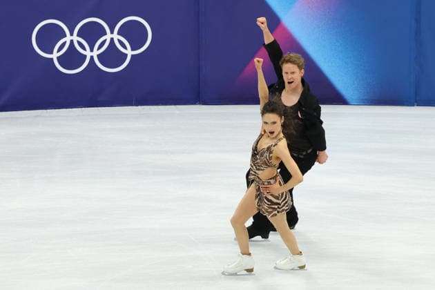 February 9, 2026, Milan, Lombardy, Italy: MADISON CHOCK and EVAN BATES of USA in the Ice Dance Rhythm Dance of the Figure skating, Eiskunstlauf Team Event at the Milano Cortina 2026 Winter Olympic Games, Olympische Spiele, Olympia, OS Olympics 2026: Milano Cortina: Figure Skating Ice Dance Rhythm Dance  - ZUMAc179 20260209_oly_c179_082 Copyright: xMickaelxChavetx