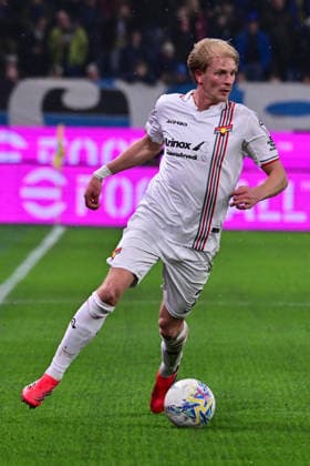 February 9, 2026, Bergamo, Lombardia: Cremonese s Morten Thorsby during the Italian Serie A soccer match Atalanta BC vs US Cremonese at the New Balance Arena in Bergamo, Italy, 9 February 2026..ANSA MICHELE MARAVIGLIA. Soccer: Serie A; Atalanta-Cremonsese  - ZUMAa110 20260209_zaf_a110_034 Copyright: xMichelexMaravigliax