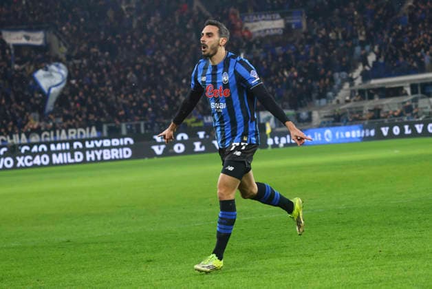 Atalanta BC V US Cremonese - Serie A Davide Zappacosta plays during the Serie A match between Atalanta BC and US Cremonese in Bergamo, Italy, on February 9, 2026, at New Balance Arena Bergamo Italy  Copyright: xMairoxCinquettix originalFilename:cinquetti-atalanta260209_npKnh.jpg