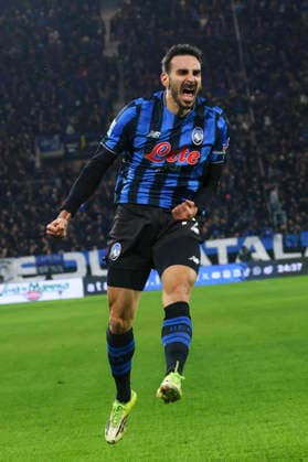 Atalanta BC V US Cremonese - Serie A Davide Zappacosta plays during the Serie A match between Atalanta BC and US Cremonese in Bergamo, Italy, on February 9, 2026, at New Balance Arena Bergamo Italy  Copyright: xMairoxCinquettix originalFilename:cinquetti-atalanta260209_npQJL.jpg