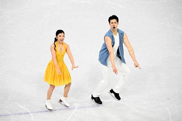 MILANO, ITALIEN 20260209 Isdansarna Shiyue Wang och Xinqu Liu, Kina, aker i den rytmiska dansen i Milano Ice Skating Arena under OS i Milano. *** Bilden ingar i SPORTPAKET. För övriga BETALBILD *** MILANO ITALIEN x10070x *** MILANO, ITALY 20260209 Ice dancers Shiyue Wang and Xinqu Liu, China, skate in the rhythmic dance in the Milano Ice Skating Arena during the Milan Olympics Picture in SPORT PACKAGE For others PAY PICTURE MILANO ITALY x10070x  Copyright: xJessicaxGow TTx OS 2026 ISDANS