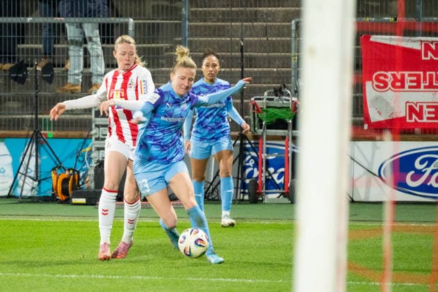 Germany Google Pixel Womens Bundesliga 2025 26 1 FC Köln vs SGS Essen, 17 Matchday 09 02 2026 Franz Kremer Stadion NRW Sandra Jessen 1 FC Köln, 6 Julia Debitzki SGS Essn, 23 Copyright: xOrhanxHabashx