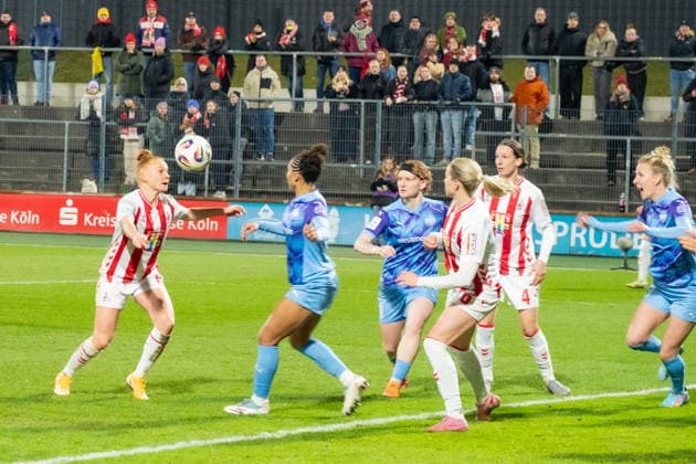 Germany Google Pixel Womens Bundesliga 2025 26 1 FC Köln vs SGS Essen, 17 Matchday 09 02 2026 Franz Kremer Stadion NRW Sandra Jessen 1 FC Köln, 6 Vanessa Fürst SGS Essn, 8 Copyright: xOrhanxHabashx