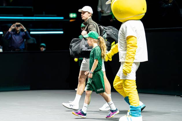 2026-02-09 ABN AMRO Open - Day One ROTTERDAM, NETHERLANDS - FEBRUARY 9: Botic van de Zandschulp arriving on centre court during Day One of the ABN AMRO Open at Rotterdam Ahoy on February 9, 2026 in Rotterdam, Netherlands. (Photo by Gabriel Calvino Alonso BSR Agency) Rotterdam Netherlands Content not available for redistribution in The Netherlands directly or indirectly through any third parties. Copyright: xBSRxAgencyx