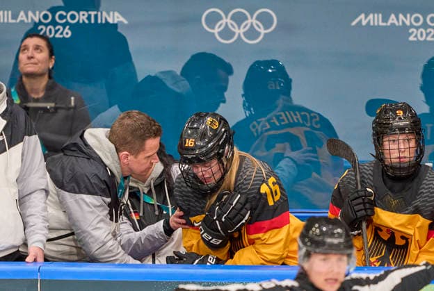 Jule Schiefer of Germany injury at the preliminary women Ice hockey, Eishockey match Group B Germany - France of the Milano Cortina 2026 Winter Olympic Games, Olympische Spiele, Olympia, OS at Milano Rho Ice Hockey Arena on February 9, 2026 in Milan, Italy.