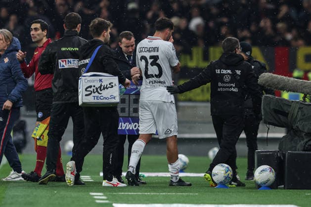 Cremonese s Federico Ceccherini injured during the Serie A soccer match between A.C Atalanta B.C. and Cremoese at the New Balance Arena in Bergamo, Italy - Monday, February 9, 2026. - Soccer .  Copyright: xStefanoxNicoli LaPressex