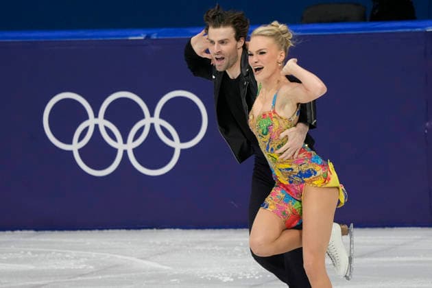 Phebe Bekker and James Hernandez of Great Britain during the Ice Dance Rhythm Dance Individual Event at the Milano Figure skating, Eiskunstlauf Arena in Milan, Italy on Monday, February 9, 2026.  OLY20260209107 RichardxEllis