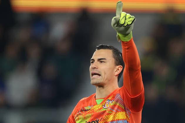 Bergamo, Italy, 9th February 2026. Emil Audero of US Cremonese reacts during the Atalanta vs US Cremonese Serie A match at New Balance Arena, Bergamo. Picture credit should read: Jonathan Moscrop Sportimage EDITORIAL USE ONLY. No use with unauthorised audio, video, data, fixture lists, club league logos or live services. Online in-match use limited to 120 images, no video emulation. No use in betting, games or single club league player publications. SPI_049_ATALANTA_CREMONESE_ SPI-4501-0049
