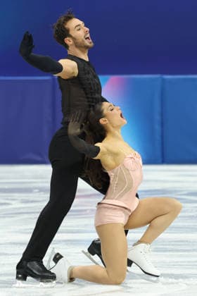 February 9, 2026, Milan, Lombardy, Italy: LAURENCE FOURNIER BEAUDRY and GUILLAUME CIZERON of France perform their Ice Dance Rhythm Dance of the Figure skating, Eiskunstlauf Team Event at the Milano Cortina 2026 Winter Olympic Games, Olympische Spiele, Olympia, OS Milan Italy - ZUMAc179 20260209_oly_c179_105 Copyright: xMickaelxChavetx