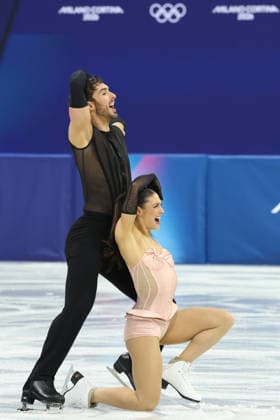 February 9, 2026, Milan, Lombardy, Italy: LAURENCE FOURNIER BEAUDRY and GUILLAUME CIZERON of France perform their Ice Dance Rhythm Dance of the Figure skating, Eiskunstlauf Team Event at the Milano Cortina 2026 Winter Olympic Games, Olympische Spiele, Olympia, OS Olympics 2026: Milano Cortina: Figure Skating Ice Dance Rhythm Dance  - ZUMAc179 20260209_oly_c179_106 Copyright: xMickaelxChavetx