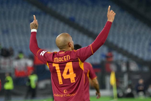 Romaâ??s Donyell Malen celebrates after scoring the goal 1-0 during the Italian Football Championship League A Enilive 2025 2026 match between AS Roma vs Cagliari Calcio at the Olimpic Stadium in Rome on 09 February 2026.  Copyright: xFabrizioxCorradetti IPAxSportx xipa-agency.netx xx IPA_71194841 IPA_Agency_IPA71194841