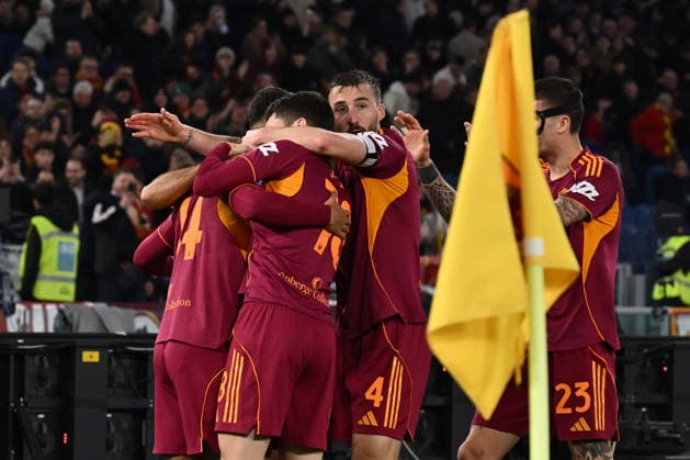 Donyell Malen of A.S. Roma celebrates after scoring the goal of 1-0 during the 24th day of the Serie A Championship between A.S. Roma and Cagliari Calcio at the Olympic Stadium on February 9, 2026 in Rome, Italy.  Copyright: xDomenicoxCippitelli IPAxSportx xipa-agency.netx xx IPA_71194802 IPA_Agency_IPA71194802