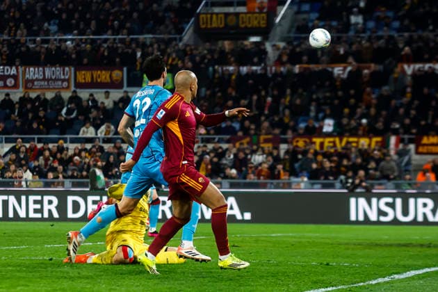 February 9, 2026, Rome, ITALIA ROMA: Roma™s Donyell Malen (L) scores the 1-0 goal during the Italian Serie A soccer match AS Roma vs Cagliari Calcio at the Olimpico stadium in Rome, Italy, 09 February 2026. ANSA ANGELO CARCONI. Soccer: Serie A; AS Roma Vs Cagliari Calcio  - ZUMAa110 20260209_zaf_a110_046 Copyright: xAngeloxCarconix