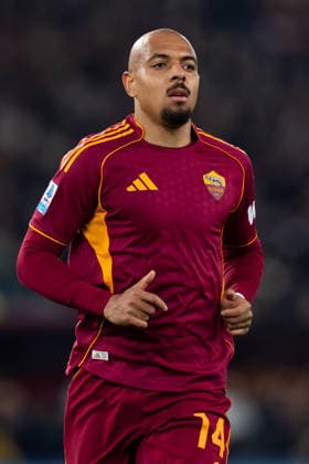 AS Roma v Cagliari Calcio - Serie A Enilive Donyell Malen of AS Roma looks on during the serie Serie A Enilive match between AS Roma and Cagliari Calcio at Stadio Olimpico on Febraury 9, 2026 in Rome, Italy Roma Stadio Olimpico Lazio Italy Copyright: xGiuseppexMaffiax SerieA_Roma-Cagliari_0902202609372