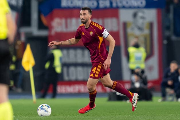 AS Roma v Cagliari Calcio - Serie A Enilive Bryan Cristante of AS Roma during the serie Serie A Enilive match between AS Roma and Cagliari Calcio at Stadio Olimpico on Febraury 9, 2026 in Rome, Italy Roma Stadio Olimpico Lazio Italy Copyright: xGiuseppexMaffiax SerieA_Roma-Cagliari_0902202609679