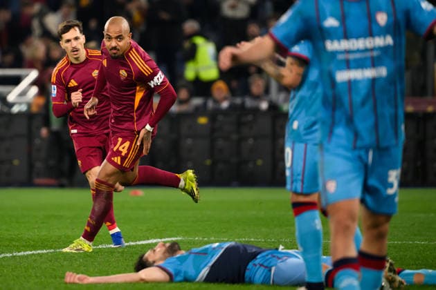 Donyell Malen of AS Roma celebrates after scoring the goal of 2-0 during the Serie A 2025 2026 football match between AS Roma and Cagliari Calcio at Stadio Olimpico in Rome (Italy), February 9, 2026. AndreaxStaccioli