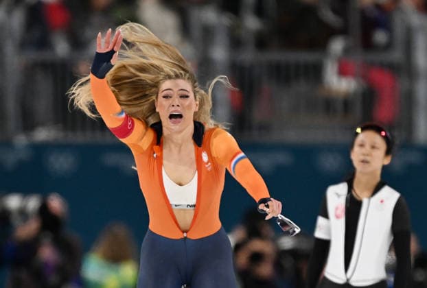 (260209) -- MILAN, Feb. 9, 2026 -- Jutta Leerdam of the Netherlands celebrates after the match of Speed skating, Eisschnelllauf women s 1000m at the Milan-Cortina 2026 Olympic Winter games, Winterspiele,Spiele, Summer games in Milan, Italy, Feb. 9, 2026. ) (MICO2026)ITALY-MILAN-OLYMPIC WINTER GAMES-SPEED SKATING-WOMEN S 1000M WuxWei 