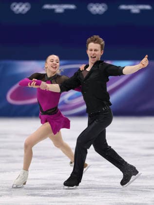 (260209) -- MILAN, Feb. 9, 2026 -- Milla Ruud Reitan (L) Nikolaj Majorov of Sweden compete during the rhythm dance of Figure skating, Eiskunstlauf ice dance competition at the Milan-Cortina 2026 Olympic Winter games, Winterspiele,Spiele, Summer games in Milan, Italy, Feb. 9, 2026. ) (MICO2026)ITALY-MILAN-OLYMPIC WINTER GAMES-FIGURE SKATING-ICE DANCE-RHYTHM DANCE ChenxYichen 