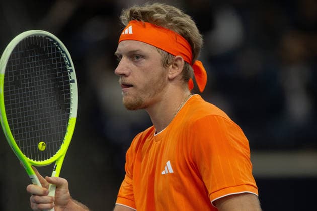 February 9, 2026, Frisco, Texas, USA: ALEJANDRO DAVIDOVICH FOKINA (ESP) reacts during a menÃ¢â‚¬â ¢s singles match at 2026 Nexo Dallas Open at The Ford Center at The Star in Frisco, Texas. Fokina defeated Svadja 6:4, 7:6. Tennis 2026: Dallas Open: Fokina 6:4, 7:6 Svadja  - ZUMAh193 20260209_zsp_h193_061 Copyright: xDanielxMcGregor-Huyerx