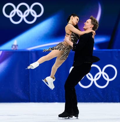 260209 Madison Chock and Evan Bates of USA compete in the Figure skating, Eiskunstlauf ice dance - rhythm dance program during day 3 of the 2026 Winter Olympics on February 9, 2026 in Milan. Photo: Emma Wallskog BILDBYRAN kod EW EW0625 konstakning figure skating kunstlop isdans Olympic Games, Olympische Spiele, Olympia, OS olympics winter olympics os ol olympiska spel vinter-os olympiske leker milano cortina 2026 milan cortina 2026 milano cortina 2026 olympic games milano cortina 2026 winter olympic games milano cortina-os milano cortina-ol vinter-ol 3 bbeng *** 260209 Madison Chock and Evan Bates of USA compete in the figure skating ice dance rhythm dance program during day 3 of the 2026 Winter Olympics on February 9, 2026 in Milan Photo Emma Wallskog BILDBYRAN kod EW EW0625 konstakning figure skating kunstlop icedans olympic games olympics winter olympics os ol olympiska spel vinter os olympiske leker milano cortina 2026 milan cortina 2026 milano cortina 2026 olympic games milano cortina 2026 winter olympic games milano cortina os milano cortina ol vinter ol 3 bbeng  Copyright: EMMAxWALLSKOG BB260209EW104