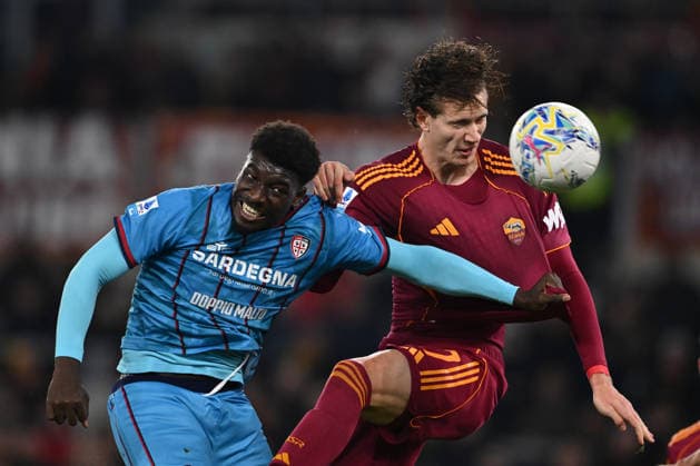 AS Roma v Cagliari Calcio - Serie A Michel Ndary Adopo of Cagliari Calcio and Daniele Ghilardi of A.S. Roma are in action during the 24th day of the Serie A Championship between A.S. Roma and Cagliari Calcio at the Olympic Stadium in Rome, Italy, on February 9, 2026. Rome Italy Italy  Copyright: xDomenicoxCippitellix originalFilename:cippitelli-asromaca260209_npAUd.jpg