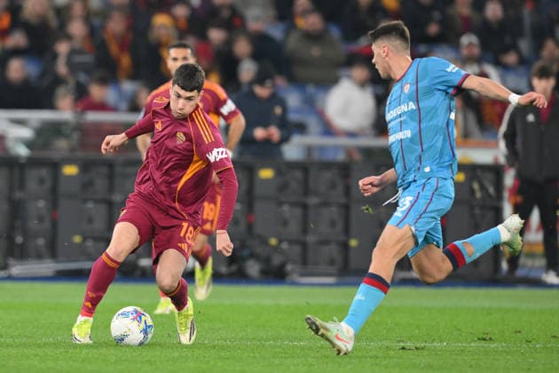 9th February 2026, Stadio Olimpico, Rome, Italy; Serie A Football; Roma versus Cagliari; Matias Soule of AS Roma runs with the ball  AllShotLive Content restricted for UK based newspaper