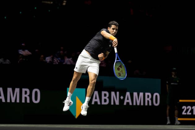 ROTTERDAM, NETHERLANDS - FEBRUARY 09: Jaume Munar of Spain in action against Nicolai Budkov Kjaer of Norway on Day 1 of the ABN AMRO Open at Rotterdam Ahoy on February 9, 2026 in Rotterdam, Netherlands. (Photo by Andy Astfalck) Netherlands Copyright: xAndyxAstfalckx