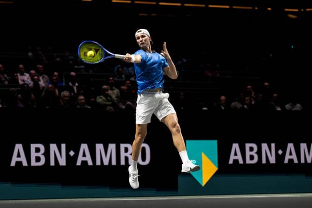 ROTTERDAM, NETHERLANDS - FEBRUARY 09: Nicolai Budkov Kjaer of Norway in action against Jaume Munar of Spain on Day 1 of the ABN AMRO Open at Rotterdam Ahoy on February 9, 2026 in Rotterdam, Netherlands. (Photo by Andy Astfalck) Netherlands Copyright: xAndyxAstfalckx
