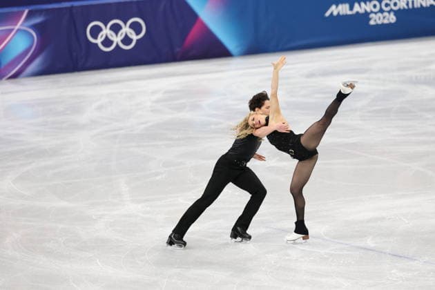 Winter Olympics - Figure skating, Eiskunstlauf Team Event Ice Dance-Rhythm Dance - Milan Emilea Zingas and Vadym Kolesnik of Team United States compete in the figure skating team event ice dance-rhythm dance during the Milano Cortina 2026 Winter Olympic Games, Olympische Spiele, Olympia, OS at Milano Ice Skating Arena in Milan on February 9, 2026. Photo by Alexis Jumeau ABACAPRESS.COM Milan Italy  Copyright: xJMP ABACAx