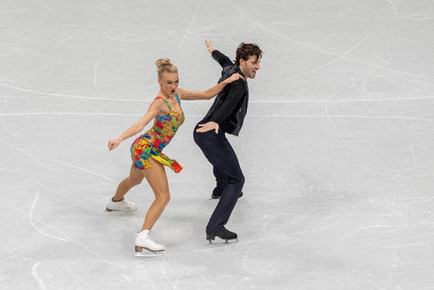 February 9, 2026, Milan, Lombardy, USA: PHEBE BEKKER and JAMES HERNANDEZ of Great Britain perform during the Team Event - Ice Dance - Rhythm Dance competition at the Milano Ice Skating Arena for the Milano Cortina 2026 Winter Olympics in Milan, Italy. Milan USA - ZUMAa161 20260209_aaa_a161_102 Copyright: xWalterxG.xArcexSr.x