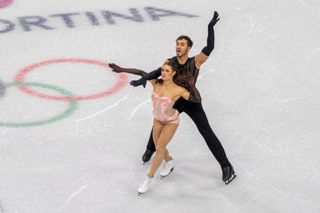 February 9, 2026, Milan, Lombardy, USA: LAURENCE FOURNIER BEAUDRY and GUILLAUME CIZERON of France perform during the Team Event - Ice Dance - Rhythm Dance competition at the Milano Ice Skating Arena for the Milano Cortina 2026 Winter Olympics in Milan, Italy. Olympics 2026: Milano Cortina: Team Event Ice Dance Rhythm Dance  - ZUMAa161 20260209_aaa_a161_167 Copyright: xWalterxG.xArcexSr.x