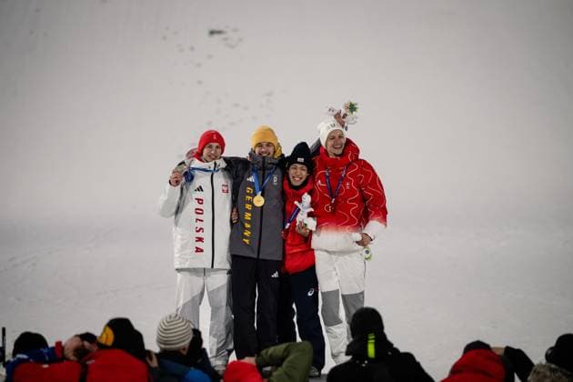 Philipp Raimund ( Deutschland ) celebrating his Gold Medal, Ski jumping, Skispringen, Ski, nordisch Men Normal Hill Milano Cortina 2026 Olympic Games, Olympische Spiele, Olympia, OS 09-02-2026 *** Philipp Raimund Germany celebrating his Gold Medal, Ski Jumping Men Normal Hill Milano Cortina 2026 Olympic Games 09 02 2026 Copyright: HMBxMedia MarcxNiemeyer