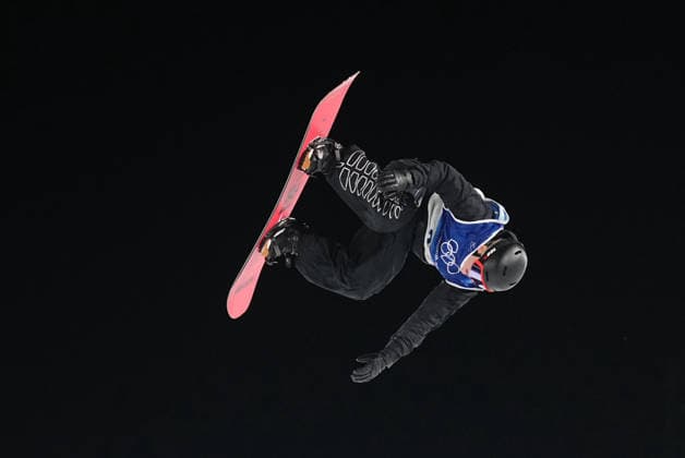 Zoi Sadowski Synnott (New Zealand) competes during the Women s Big Air Snowboard competition on Day 3 of the Milano Cortina 2026 Winter Olympic Games, Olympische Spiele, Olympia, OS at Livigno Snow Park on February 9, 2026 in Livigno, Italy. Thor Wegner DeFodi Images (Photo by DeFodi Images) - *** Zoi Sadowski Synnott New Zealand competes during the Women s Big Air Snowboard competition on Day 3 of the Milano Cortina 2026 Winter Olympic games at Livigno Snow Park on February 9, 2026 in Livigno, Italy Thor Wegner DeFodi Images Photo by DeFodi Images