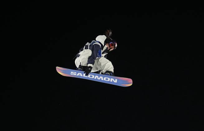 Kokomo Murase (Japan) competes during the Women s Big Air Snowboard competition on Day 3 of the Milano Cortina 2026 Winter Olympic Games, Olympische Spiele, Olympia, OS at Livigno Snow Park on February 9, 2026 in Livigno, Italy. Thor Wegner DeFodi Images (Photo by DeFodi Images) - *** Kokomo Murase Japan competes during the Women s Big Air Snowboard competition on Day 3 of the Milano Cortina 2026 Winter Olympic games at Livigno Snow Park on February 9, 2026 in Livigno, Italy Thor Wegner DeFodi Images Photo by DeFodi Images
