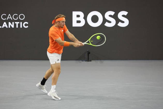FRISCO, TX - FEBRUARY 09: Alejandro Davidovich Fokina (ESP) hits a backhand during the Nexo Dallas Open on February 9, 2026 at the Ford Center at The Star in Frisco, TX. (Photo by George Walker Icon Sportswire) TENNIS: FEB 09 Dallas Open EDITORIAL USE ONLY Icon26020915