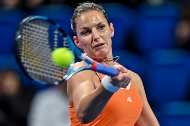 WTA, Tennis Damen Qatar TotalEnergies Open 2026-round of 32 in Doha - 09 Feb 2026 Karolina Pliskova of the Czech Republic plays against Amanda Anisimova of the United States (Not in picture) during their round of 32 match at the WTA Qatar TotalEnergies Open 2026 tennis tournament at the Khalifa International Tennis Complex. Karolina Pliskova won the match after Amanda Anisimova retired, with the score 7-5, 6-7, 4-1. Doha Qatar Copyright: xNoushadxVariyattiyakkalx xSOPAxImagesx NVRITYAKAL3-012