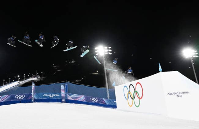 260209 -- LIVIGNO, Feb. 9, 2026 -- This multi-exposure photo shows Zhang Xiaonan of China competing during the snowboard women s big air final match at the Milan-Cortina 2026 Olympic Winter games, Winterspiele,Spiele, Summer games in Livigno, Italy, Feb. 9, 2026. MICO2026ITALY-LIVIGNO-OLYMPIC WINTER GAMES-SNOWBOARD-WOMEN S BIG AIR-FINAL XiaxYifang  (MICO2026)ITALY-LIVIGNO-OLYMPIC WINTER GAMES-SNOWBOARD-WOMEN S BIG AIR-FINAL IMAGO XiaxYifang  imago images 0847199278