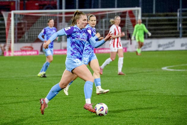 09 02 2026, xsscx, Frauen Fussball, 1 FC Koeln SGS Essen, 1 Fussball Bundesliga, 17 Spieltag, Franz Kremer Stadion, Saison 2025 2026 Maike Berentzen SGS Essen 13 DFB regulations prohibit any use of photographs as image sequences and or quasi video Photo xSandraxScherningxPressefotoKochx Nordrhein Westfalen Germany