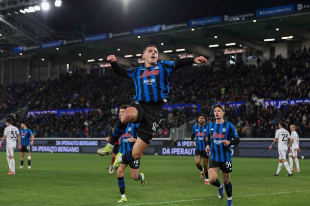 Atalanta BC vs Cremonese, Serie A EniLive 2025 2026 day 24 at New Balance Arena. Italy, Bergamo, 2026 02 09: Nikola Krstovic (Atalanta) scores and celebrates the 1-0 goal at 13 during soccer game Atalanta BC vs Cremonese, Serie A EniLive 2025-2026, day 24 at New Balance Arena Italy, Bergamo, 2026 02 09: Atalanta BC vs Cremonese, Serie A EniLive 2025 2026 day 24 at New Balance Arena. - Bergamo Italy Copyright: FabrizioxAndreaxBertani