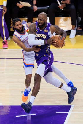 February 9, 2026, Los Angeles, California, USA: LeBron James 23 of the Los Angeles Lakers drives to the basket as Isaiah Joe 11 of the Oklahoma City Thunder defends during their regular season NBA, Basketball Herren, USA game on Monday February 9, 2026 at Crypto.com Arena in Los Angeles, California. Lakers lose to Thunder, 110-119. ARIANA RUIZ PI Los Angeles USA - ZUMAp124 20260209_zaa_p124_032 Copyright: xArianaxRuizx