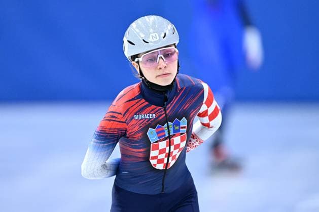 Croatia s Valentina Ascic pictured in action during the women s 500m heats of the Short Track Speed skating, Eisschnelllauf competition at the Milano Cortina 2026 Olympic Winter games, Winterspiele,Spiele, Summer games on Tuesday 10 February 2026 in Milan, Italy. The XXV Winter Olympics take place from 6 to 22 February 2026 in Italy. JASPERxJACOBS  x162342277x