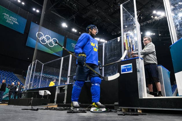 260210 Gustav Forsling of Sweden ahead of an Ice hockey, Eishockey practice session during day 4 of the 2026 Winter Olympics on February 10, 2026 in Milan. Photo: Carl Sandin BILDBYRAN kod CS CS0866 ishockey ice hockey Olympic Games, Olympische Spiele, Olympia, OS olympics winter olympics os ol olympiska spel vinter-os olympiske leker milano cortina 2026 milan cortina 2026 milano cortina 2026 olympic games milano cortina 2026 winter olympic games milano cortina-os milano cortina-ol vinter-ol 4 bbeng sverige sweden *** 260210 Gustav Forsling of Sweden ahead of an ice hockey practice session during day 4 of the 2026 Winter Olympics on February 10, 2026 in Milan Photo Carl Sandin BILDBYRAN code CS CS0866 ice hockey olympic games olympics winter olympics os ol olympiska spel vinter os olympiske leker milano cortina 2026 milan cortina 2026 milano cortina 2026 olympic games milano cortina 2026 winter olympic games milano cortina os milano cortina ol vinter ol 4 bbeng sverige sweden  Copyright: CARLxSANDIN BB260210CS003