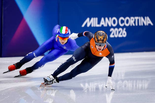2026-02-10 Short Track Speed skating, Eisschnelllauf - Milano Cortina 2026 Winter Olympics - Day 4 MILAN, ITALY - FEBRUARY 10: Jens van t Wout of the Netherlands competing in the Mixed Team Relay during Day 4 of Short Track Speed Skating - Milano Cortina 2026 Winter Olympics at Milano Ice Skating Arena on February 10, 2026 in Milan, Italy. (Photo by Joris Verwijst BSR Agency) Milan Italy Content not available for redistribution in The Netherlands directly or indirectly through any third parties. Copyright: xBSRxAgencyx